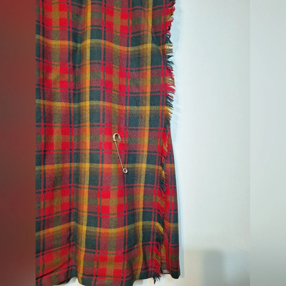 Vintage handmade wool red tartan plaid school girl skirt kilt small midi - Picture 6 of 6